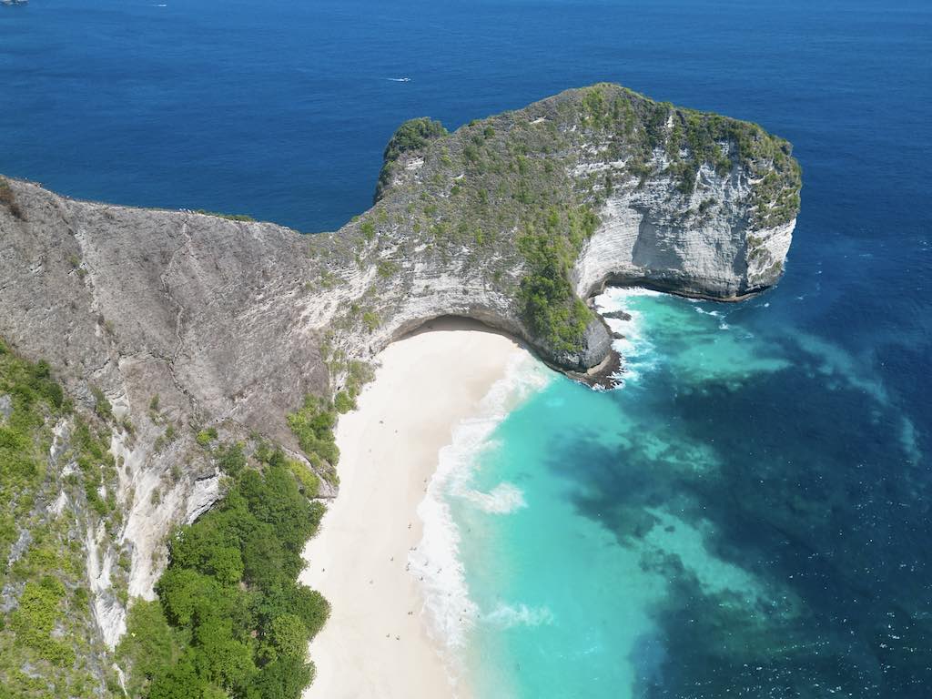 Kelingking Beach Nusa Penida Bali Indonesie drone 