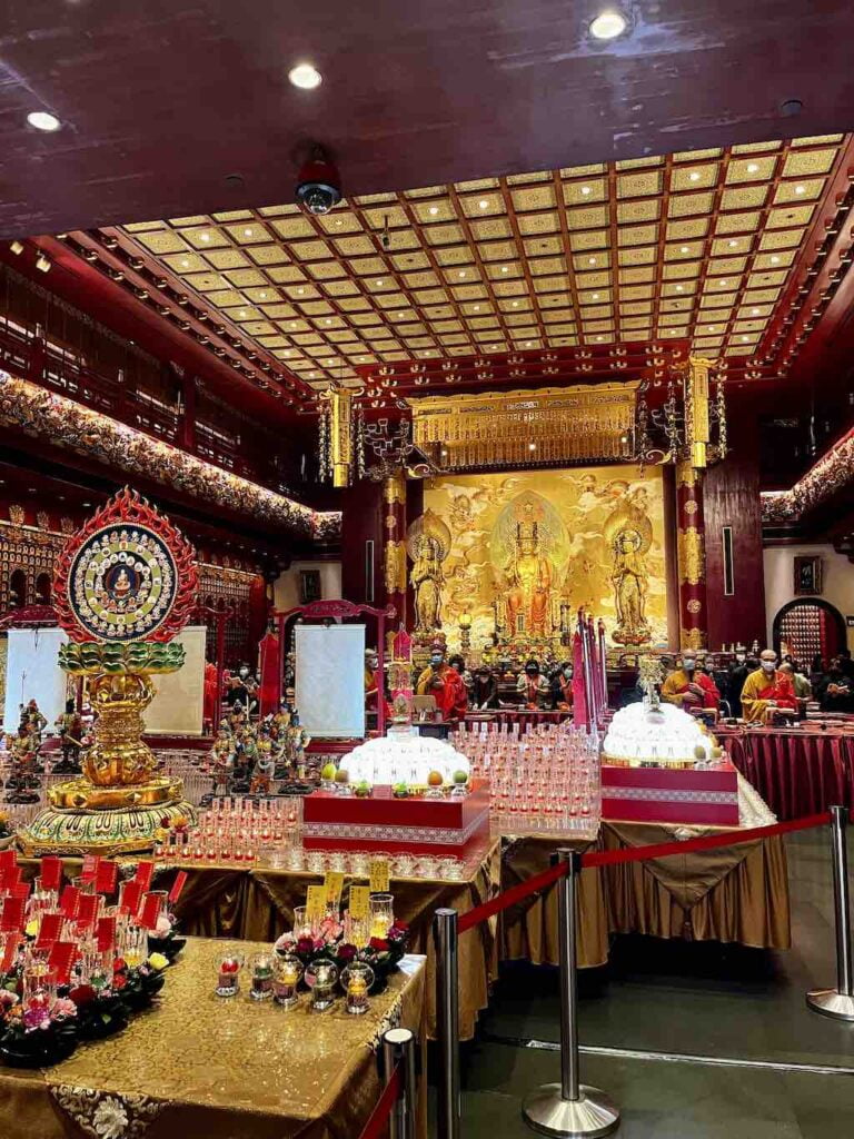 Buddha tooth relic temple chinatown singapour