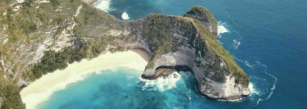 Kelingking Beach Nusa Penida Bali drone plage